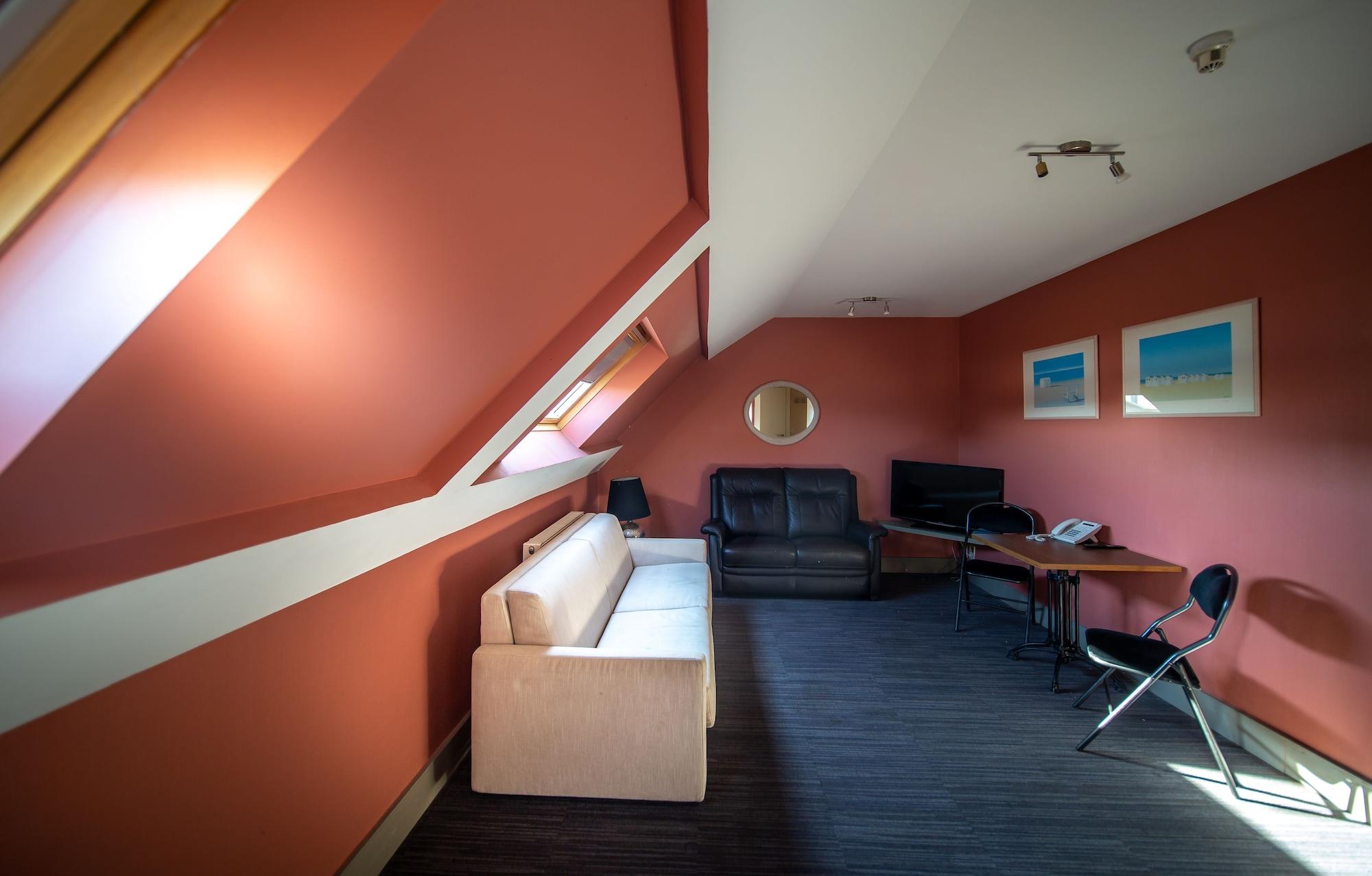 Hotel Pantheon Palace By Wp Hotels บลังเคนเบอร์เก ภายนอก รูปภาพ