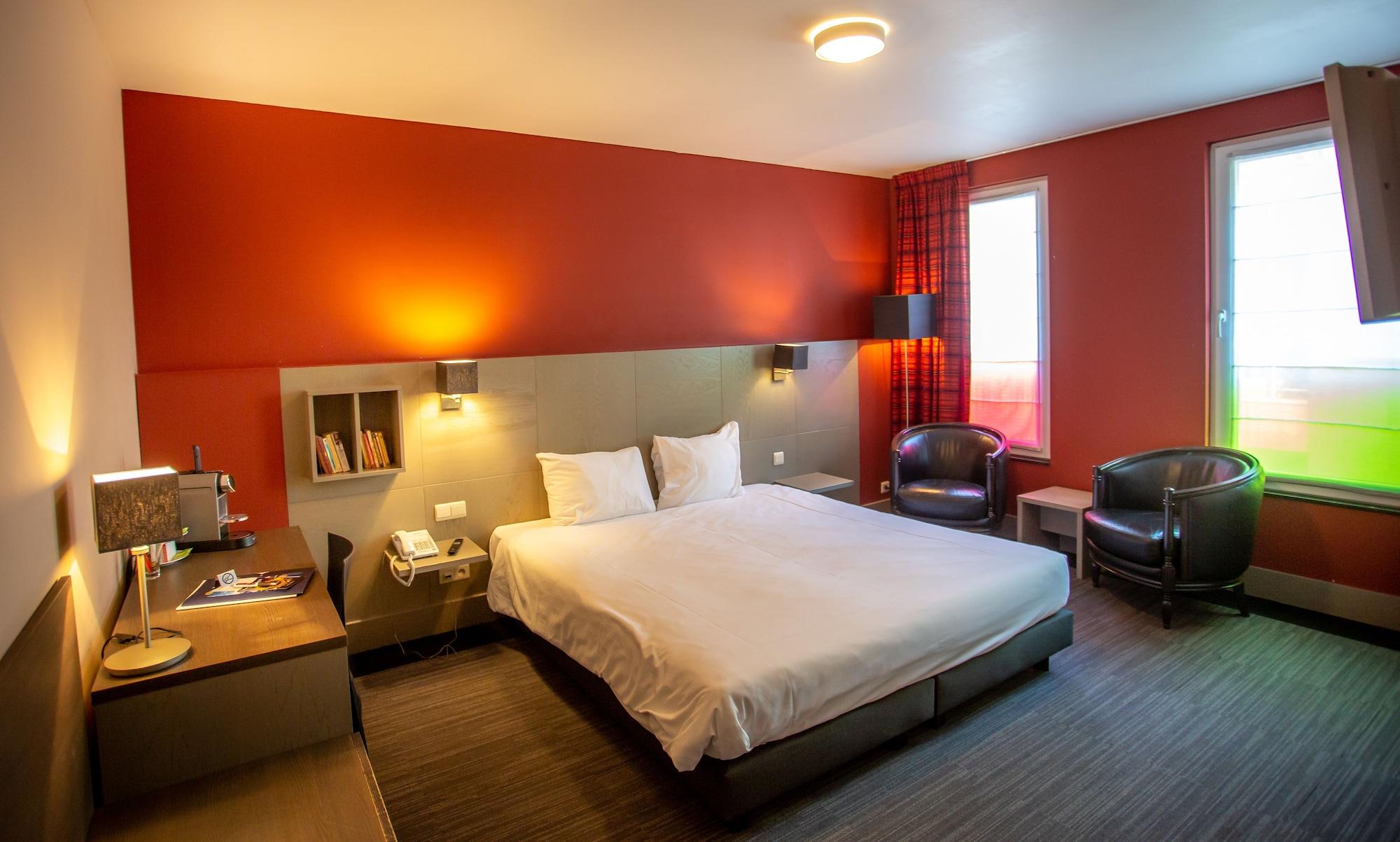 Hotel Pantheon Palace By Wp Hotels บลังเคนเบอร์เก ภายนอก รูปภาพ