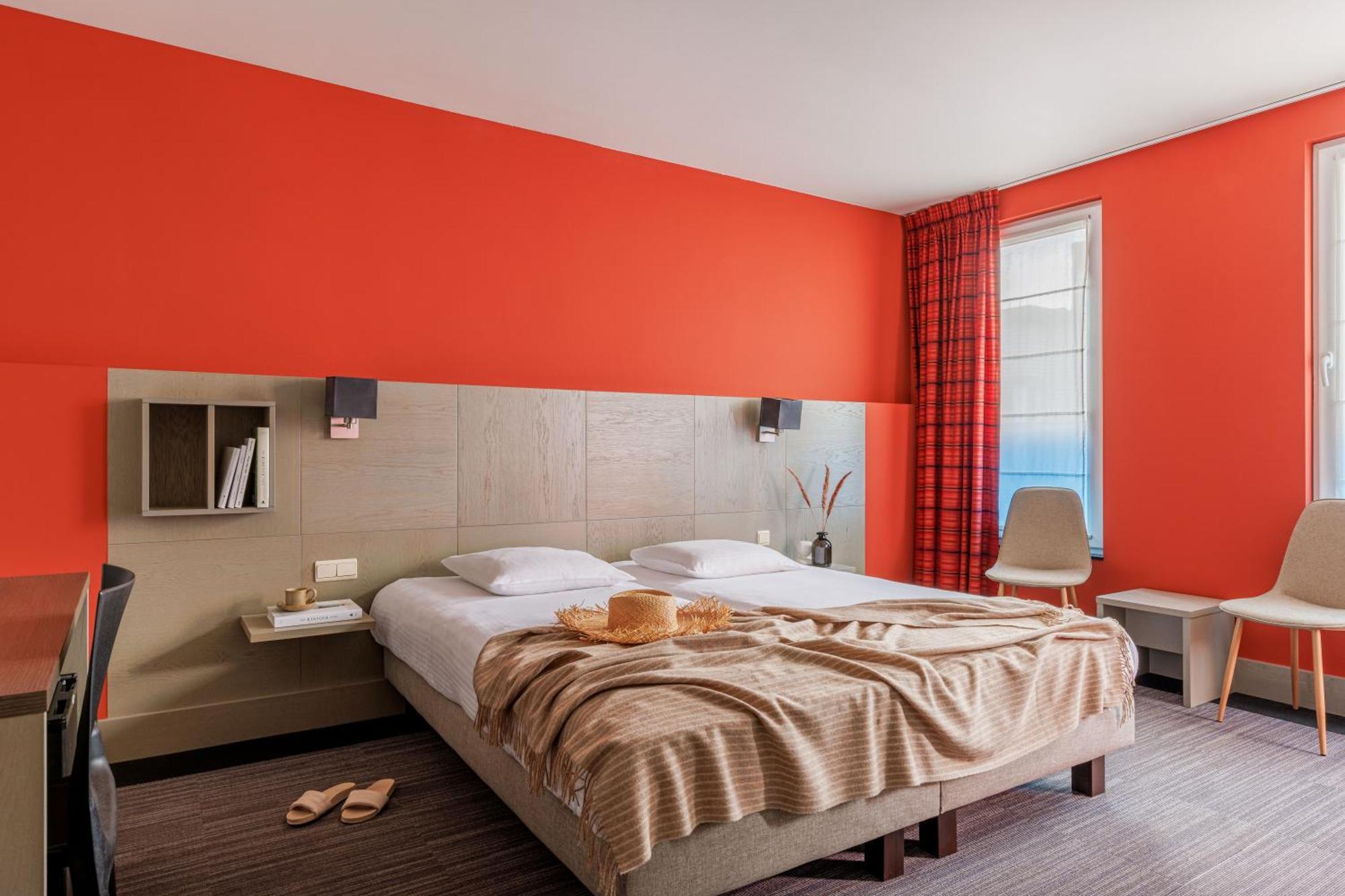Hotel Pantheon Palace By Wp Hotels บลังเคนเบอร์เก ภายนอก รูปภาพ